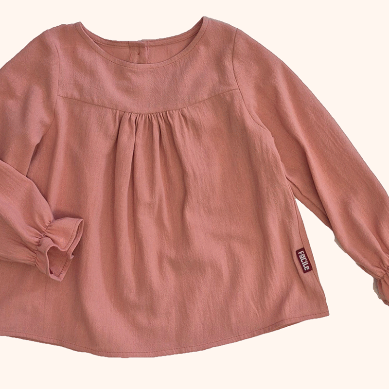 Bluzka w kolorze herbacianego różu