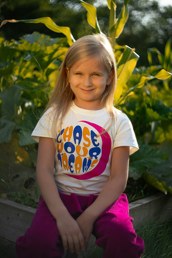 Bluzka z księżycem z kolekcji jesiennej 2025